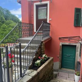 La casina con giardino, Hotel in Quaratica