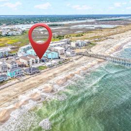 3 BDR, Oceanview's, Walk to Pier, hotel in Carolina Beach