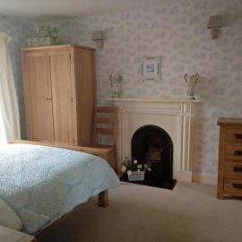 The Old Medical Hall, hotel in Castletownbere