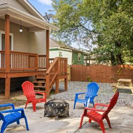 Near Downtown & UT Chattanooga - Highland Hideaway