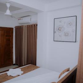 Blue9 Hotel, khách sạn ở Jaffna