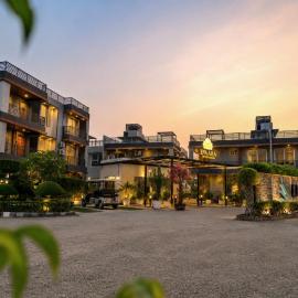 Haridwār में, होटल Evaara By The Ganges A Ganga Access Resort & Jungle Safari