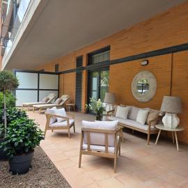 MD Valterna Suites & Pool, hotel in Paterna
