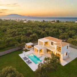 Hariati Villas - An Elegant Escape, by Zantewize