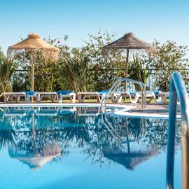 Cerro Mar Atlantico & Cerro Mar Garden, ξενοδοχείο σε Αλμπουφέιρα