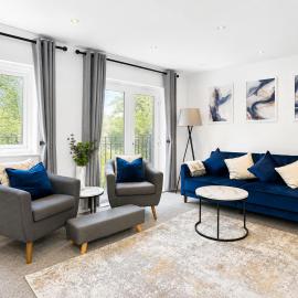 Boutique Townhouse - Sleeps up to 8 - Perfect for Families & Groups!