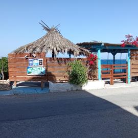 Akri Rooms – hotel w mieście Akrata