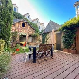Logement entier hyper centre Chartres, hotel in Chartres