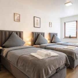 Modernes Apartment für 6 Personen nahe Messe & City Essen, hotell i Essen