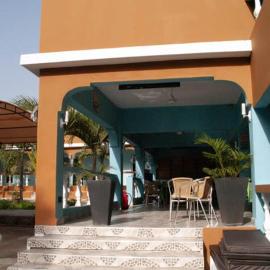 Amerix resorts and adventures、ディアニ・ビーチのホテル