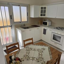 Indie little house, Hotel in Limassol