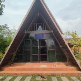 Nest Peak Villa at Jatayu: Ayūr şehrinde bir otel