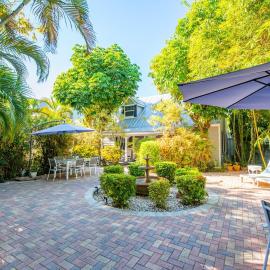 Andros Suite