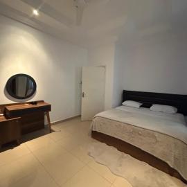 Fawis Lodge, hotel in Brusubi