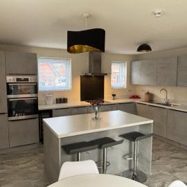 Lion Gardens- The Space, hotelli kohteessa Leyland