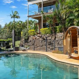 King bed studio seperate entry sauna pool garden view