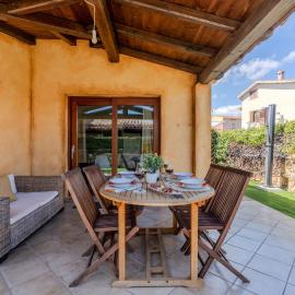 Budoni Centro - Villetta Relax con Giardino