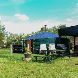 Chester Yurts, Hotel in Chester