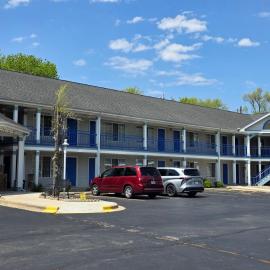 Fontana Village Inn, hotel in Lake Geneva