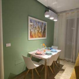 The Glow Apartment, Lalzi Bay