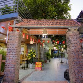 Tam Coc Riverside hostel New