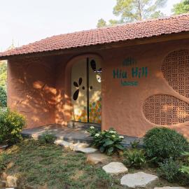 HiuHill House, hotel in Cồn Giả Viên