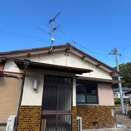黒潮の家 ドミトリー، فندق في Kuroshio