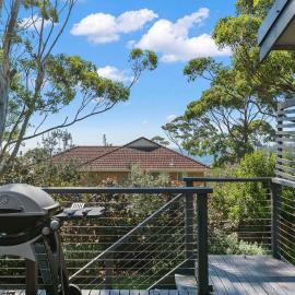 Mollymook Breeze - lovely 4 BR home with beach views