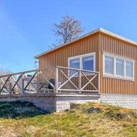 2 Bedroom Gorgeous Home In Frillesås