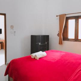 Anorawi Surf accommodation, hotel u gradu Maluk