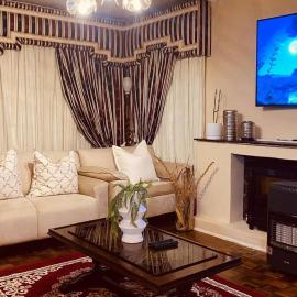 Charming 3-Bedroom House Rental in Pinetown, South Africa, hotel in Pinetown