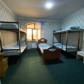 Hostel Inn, hotel in Andizan