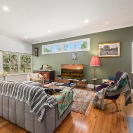Art Deco Bungalow in Moss Vale Sleeps 8, hotel u gradu 'Moss Vale'