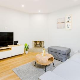 Espinho Beach 4 Stays with Terrace: Espinho'da bir otel