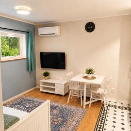 Guesthouse Gävle - close to E4 & nature recreation area โรงแรมในเยฟเลอ
