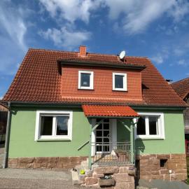 Das Kleehöppchen, Ferienwohnungen im Ferienhaus mit Wellness, Hotel in Bornhagen