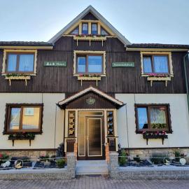 Ferienwohnung "Haus Sonnenblick", hotel di Trautenstein