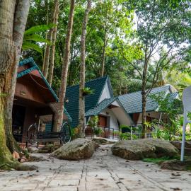 Koh Rong Best Friend Bungalows, hotel in Koh Rong