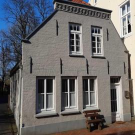 Ferienwohnung am Kirchplatz 25561، فندق في Weener