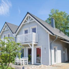 Ferienhaus Ilsebill mit Sauna, Kamin & Hafenblick、ガガーのホテル