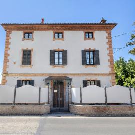Dimora Licia, hotel i Casalnoceto