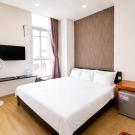 Phuong Thao Hotel - Near My Khe Beach - 400m