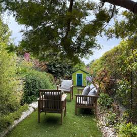 Appartement en rez de jardin au calme à la mer โรงแรมในบ็องโดล