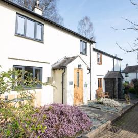 Green Beck Cottage, within walking distance of the lake, shops, pubs & restaurants of Coniston