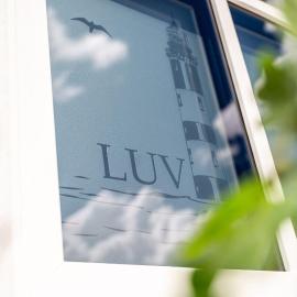 Fh "luv"