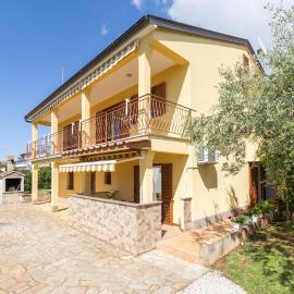 Apartment Olea Garden, Hotel in Kukci