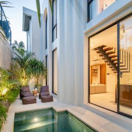 Lily 8 - Tropical 2BR Pool Villa in Pererenan, hotel din Canggu