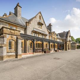 Harcombe House Rooms Accessible Ground Floor Twin, hotel in Newton Abbot