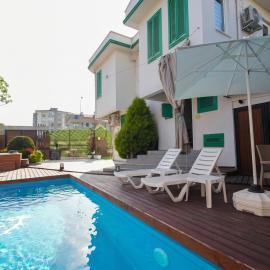 Viesnīca Yeşil Panjurlu Bahçeli Villa pilsētā Nilüfer