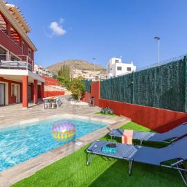 Villa Vibes & Views near Benidorm for 16 Guest Pool Badminton